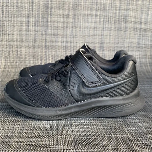 Nike Star Runner 2.0 Triple Black Sneakers GS Shoes Unisex Toddler size 11 - Picture 6 of 14